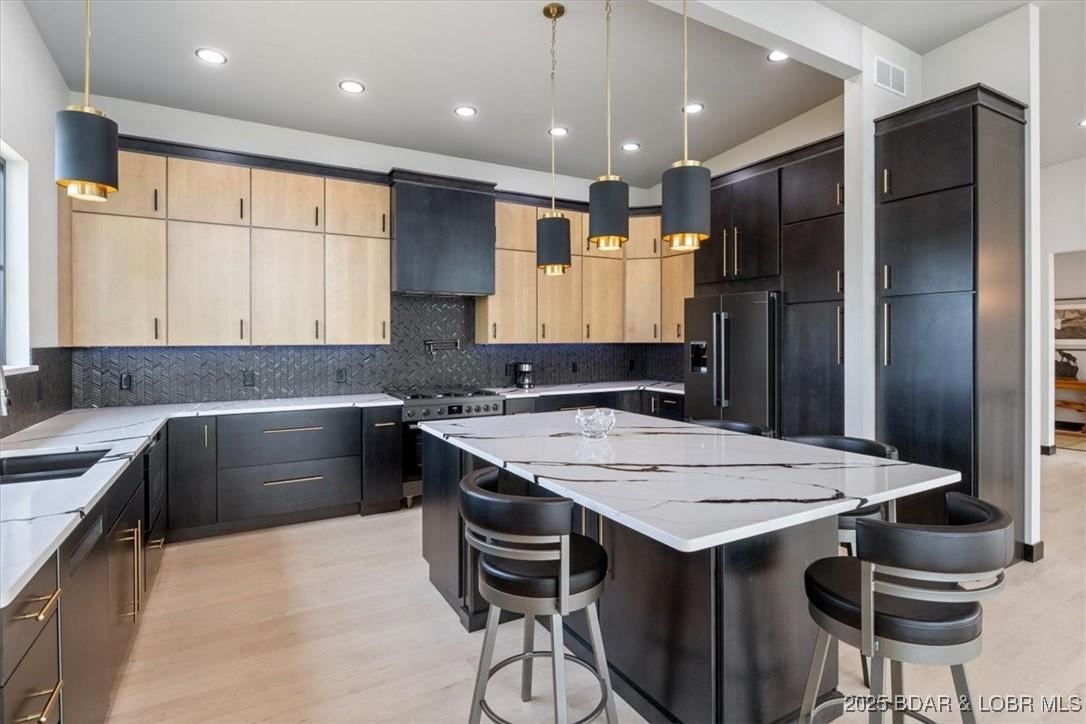 Image 4: Chef's dream kitchen