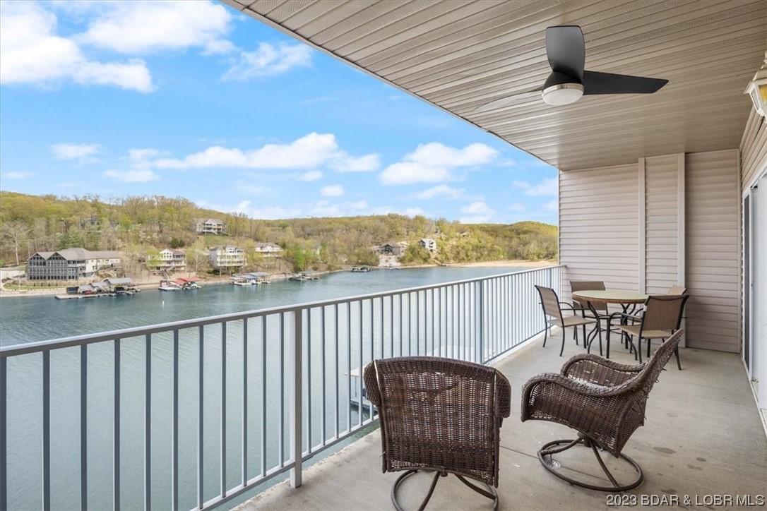 138 Oak Harbor Drive, Camdenton, MO lhrmls01609232