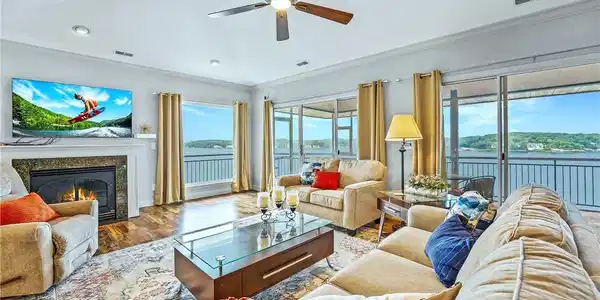 248 E. Palisades Drive