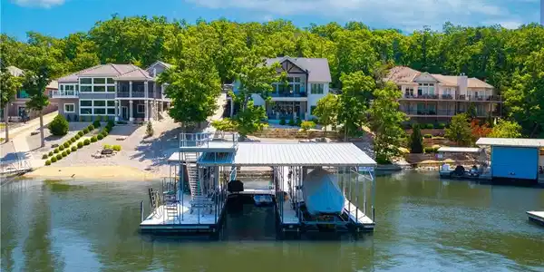225 Lake Drive