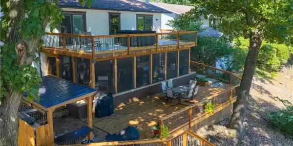 701 Graham Point