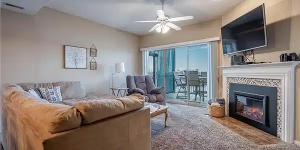 37 Westshore Falls Court