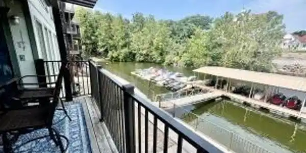 150 Southwood Shores Place