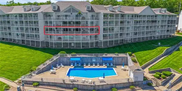 4800 Eagleview Drive