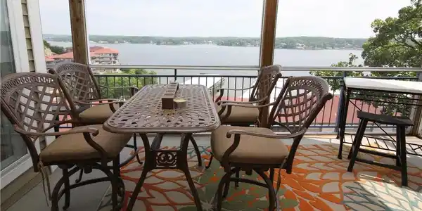 86 Palisades Lakeview Drive