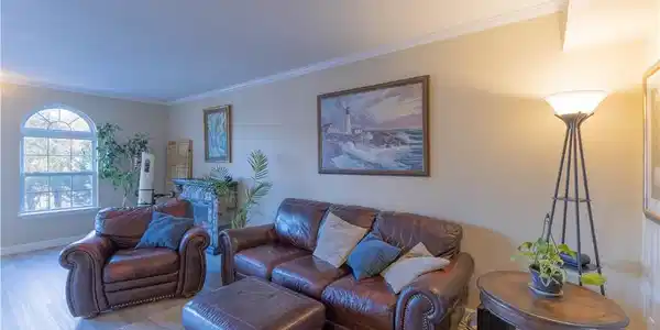 2096 Birchwood Lane