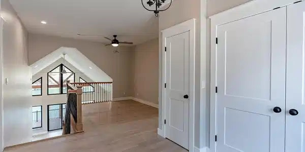 Image 3: Coming through the front door into the Upper Level