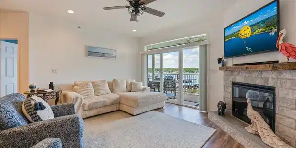 5450 Christopher Lane
