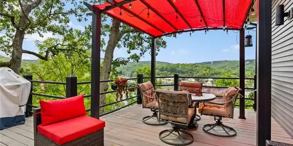 475 Woodland Point