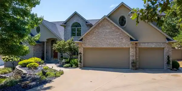 1295 Cayman Drive