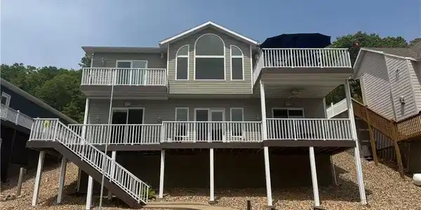 112 Ledgestone Estates Court