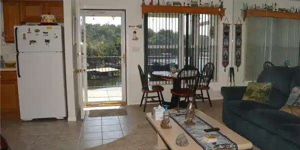 Image 2: Cute 'lake' decor throughout