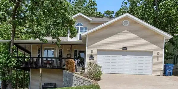 6449 Eagle Crossing Drive