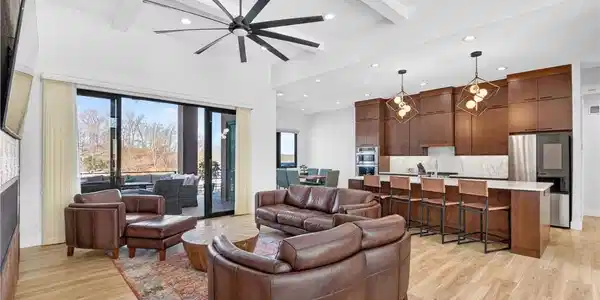 425 Waterside Drive