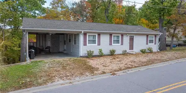 4437 Sunset Drive