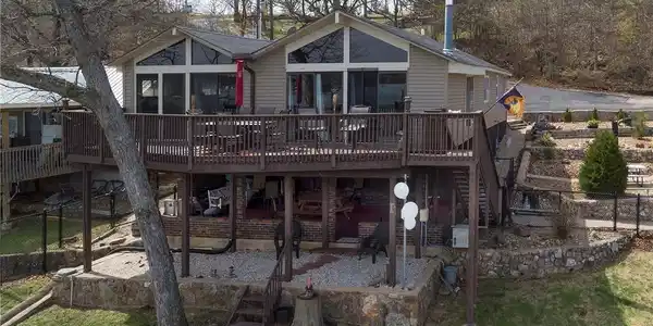 66 Knotty Pine Drive
