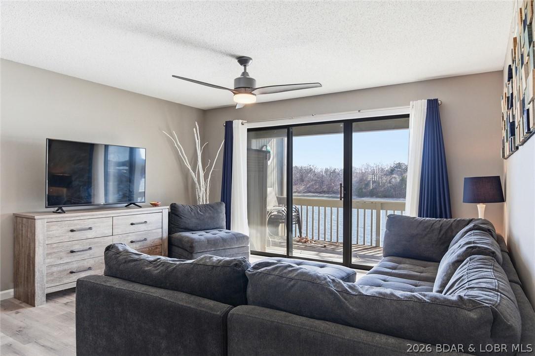 Image 2: Living Room