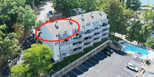 33 Crow Court