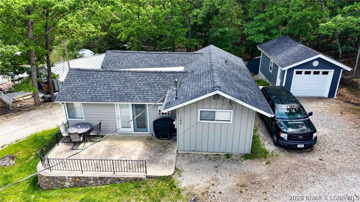 Image 1: Cute cabin with private dock and garage