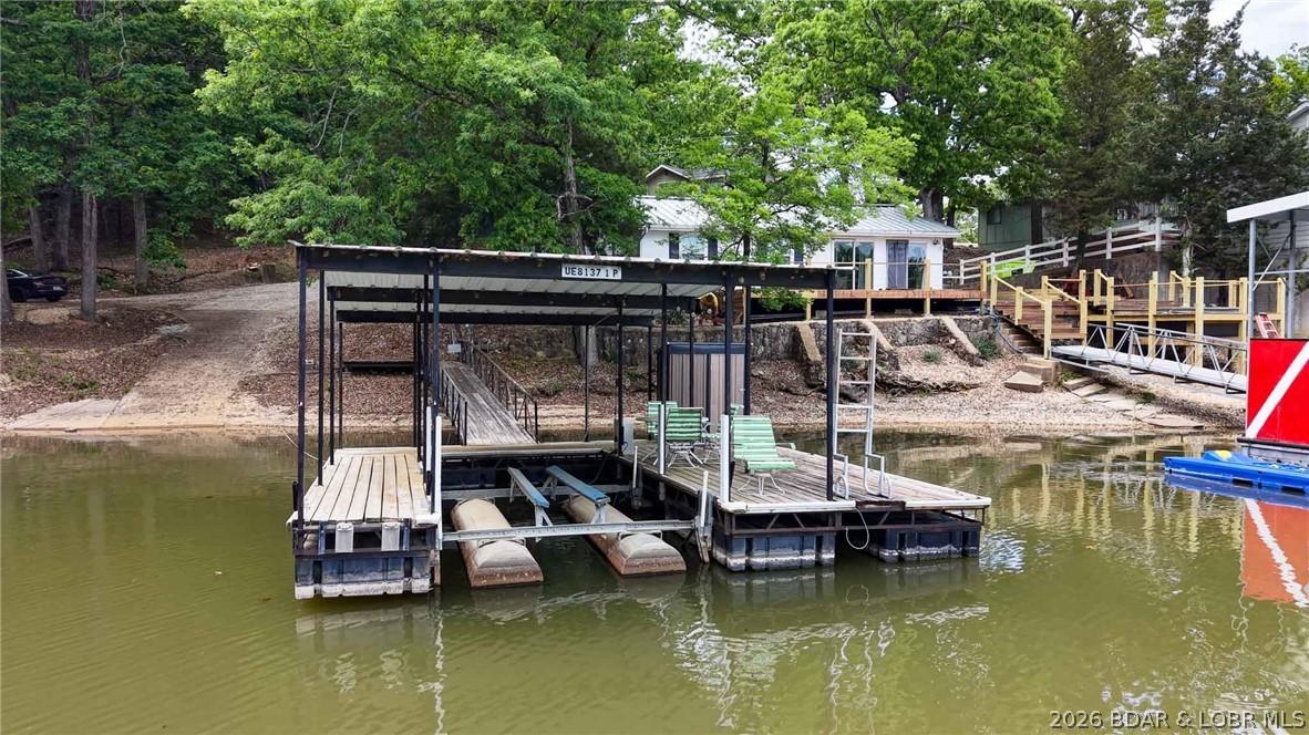Image 4: Private dock in great deep water!