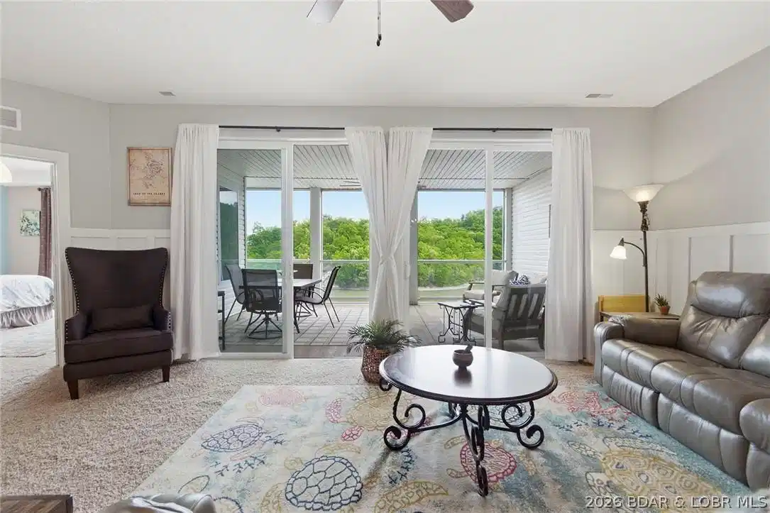 Image 1: Living Room