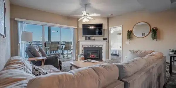 37 Westshore Falls Court
