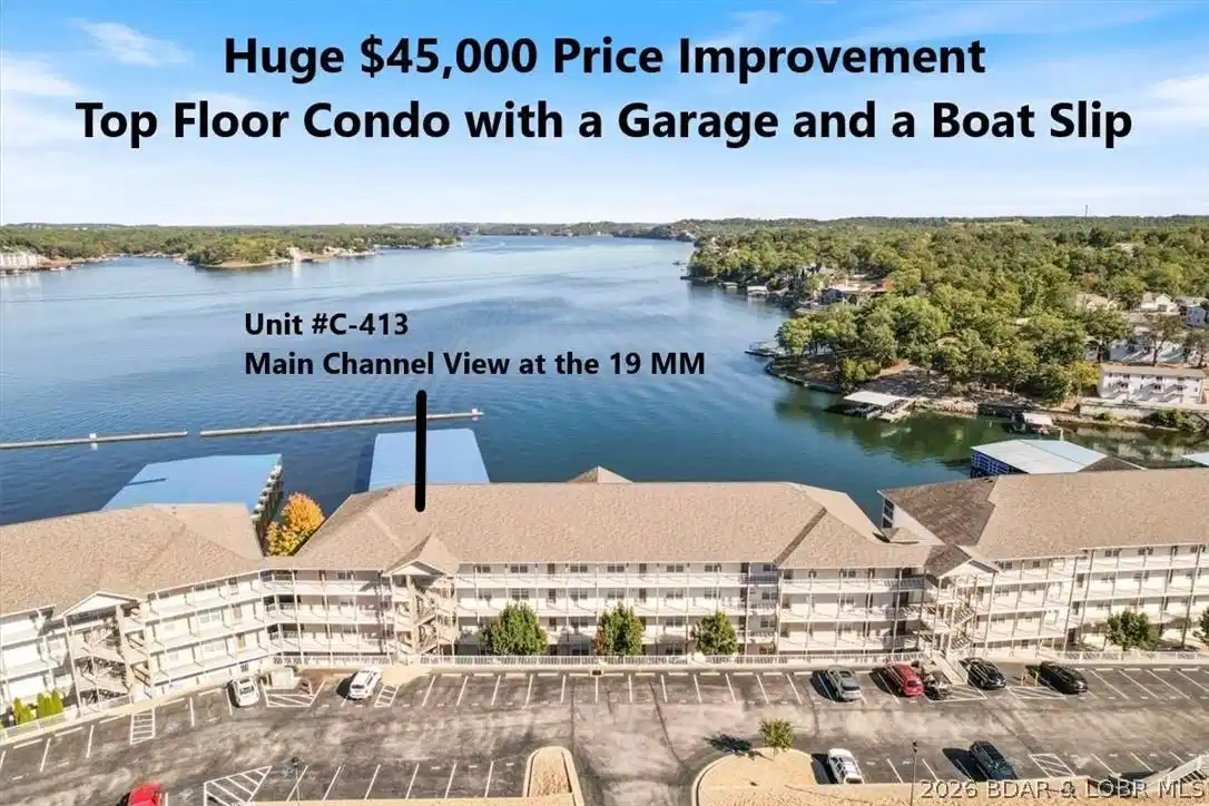 Image 1: Top Floor TOTAL PACKAGE Condo, Garage and the Boat