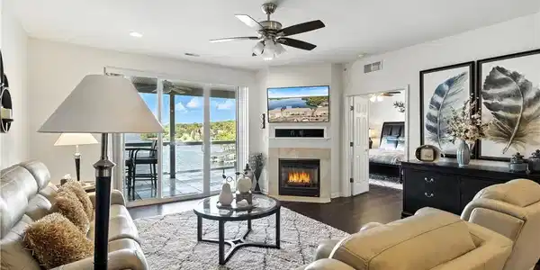 Image 3: 9 foot interior ceilings with a gas fireplace in t