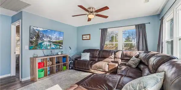 31806 Lakeview Lane