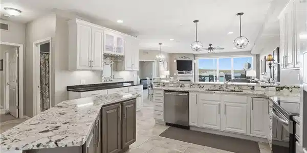 1220 Lands End Parkway