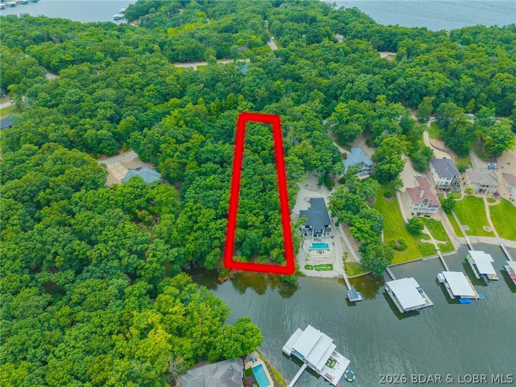 Image 3: Lot lines are approximate.