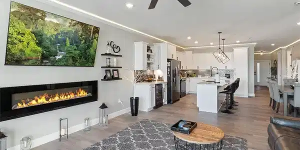 1055 Topsider Lane