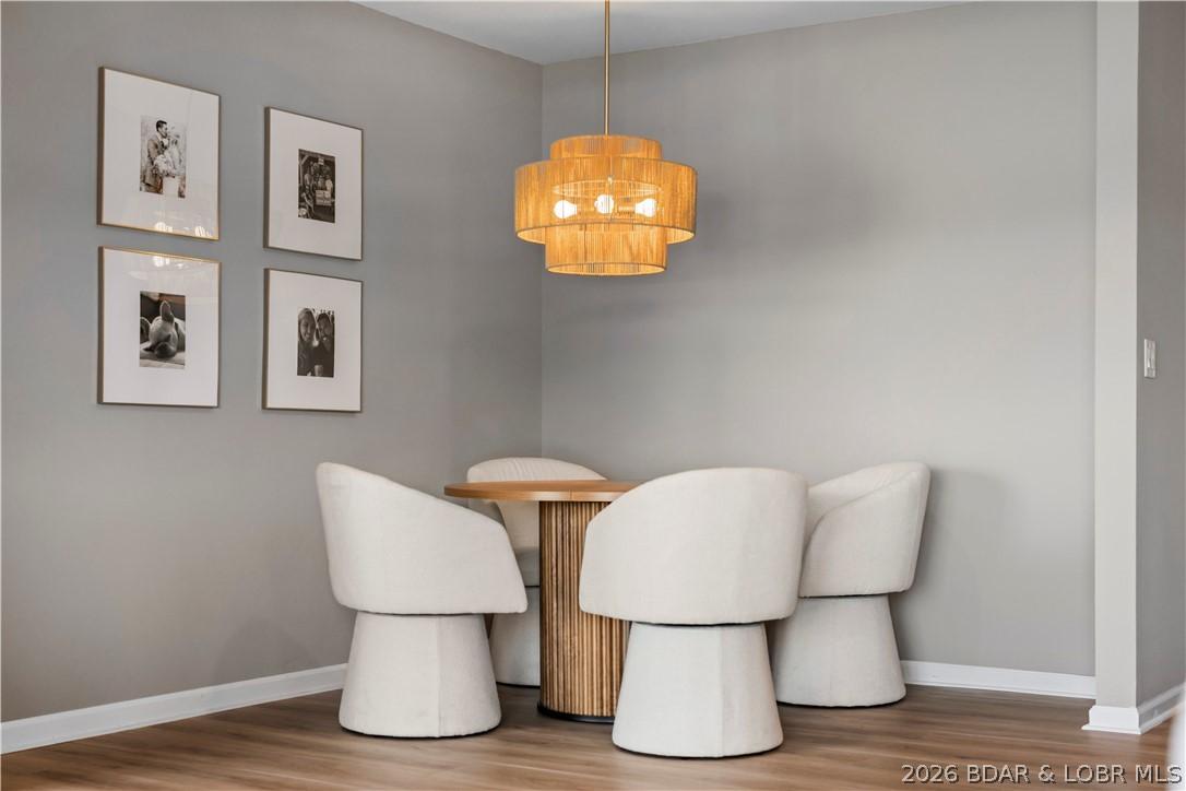 Image 4: Modified floor plan with beautiful dining space