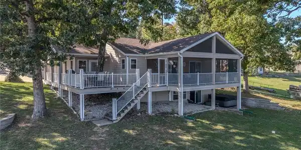 236 Boot Circle