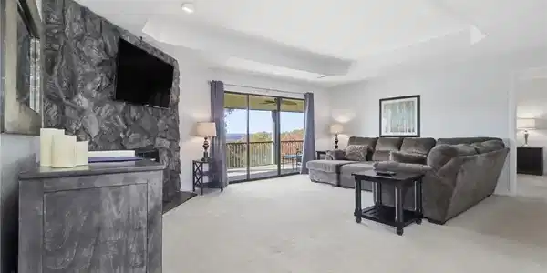 65 Laguna Dr Laguna Drive