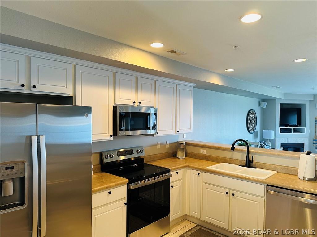Image 2: Brand new stainless steel appliances