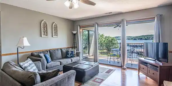 40 Robinwood Drive