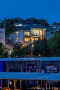 548 Lakeshore Drive