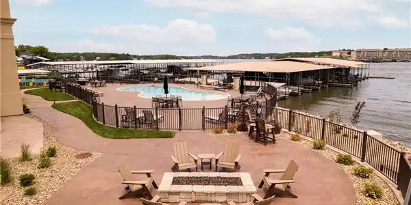 Image 4: The complex is well maintained and offers several