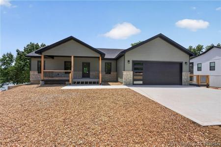27476 Runway Circle