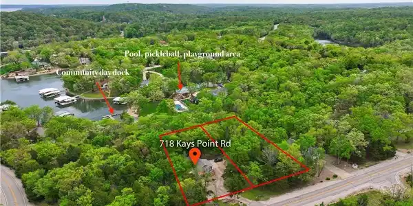 Image 4: Walking distance to Four Seasons Amenities
