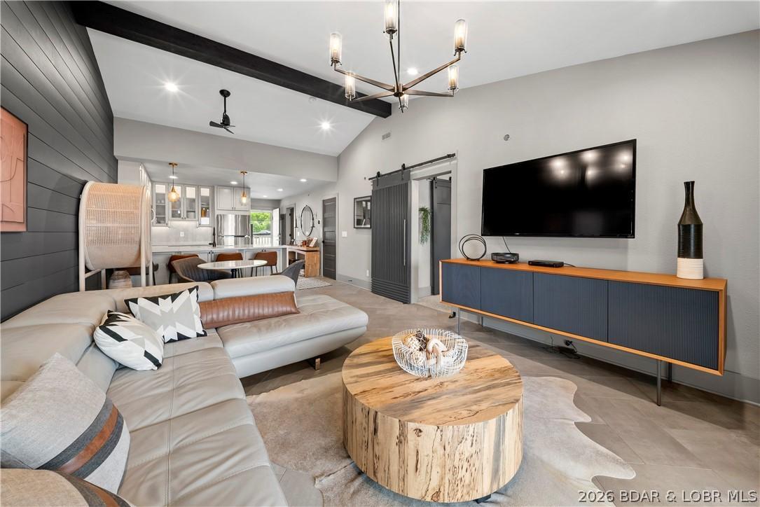 Image 3: Living Room