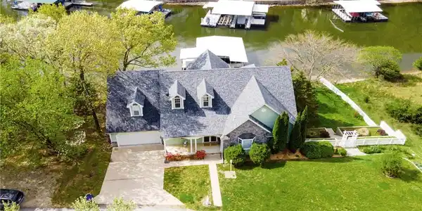 188 Bur Oaks Road
