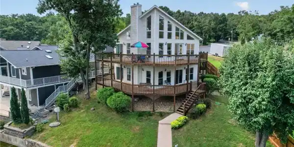 155 Thornwood Circle