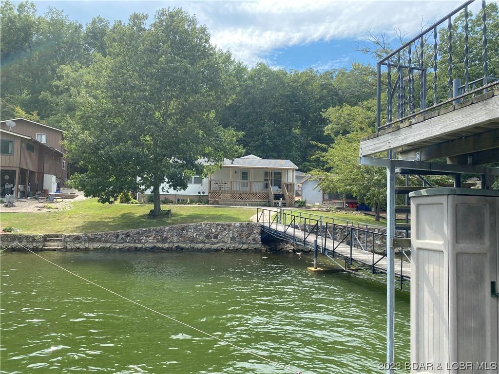 450 Lamplighter Drive, Camdenton, MO lhrmls01826448