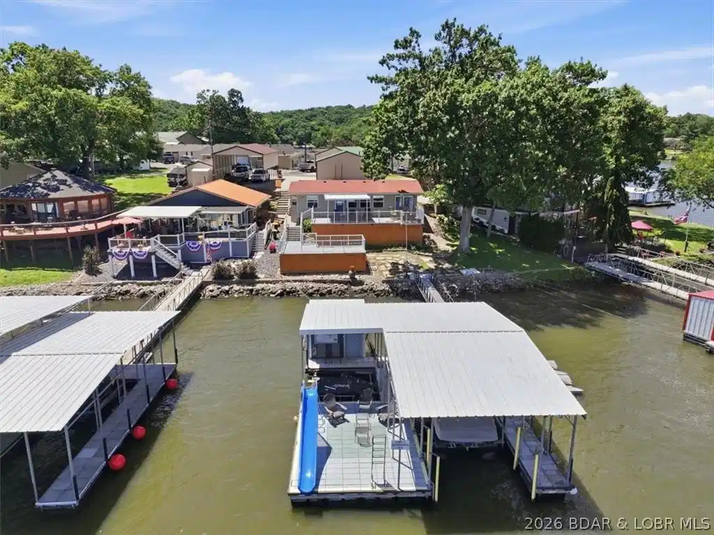 Image 1: The PERFECT lakefront package!
