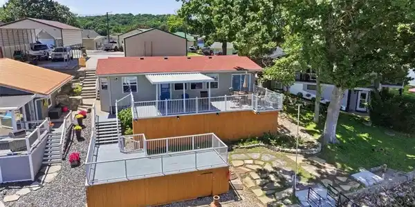 Image 3: Mulitple decks and only steps from your dock