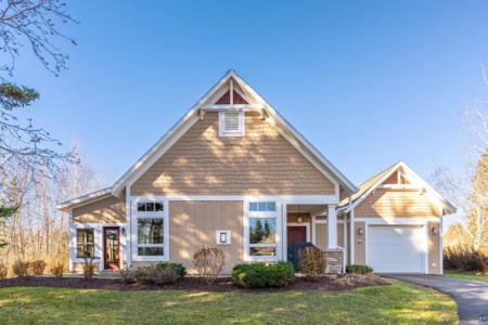 599 Larsmont Way