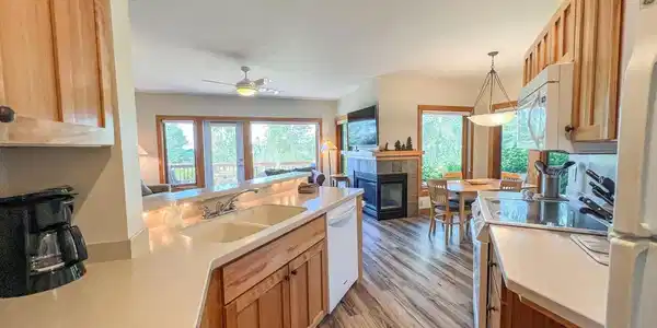 555 Poplar River Rd