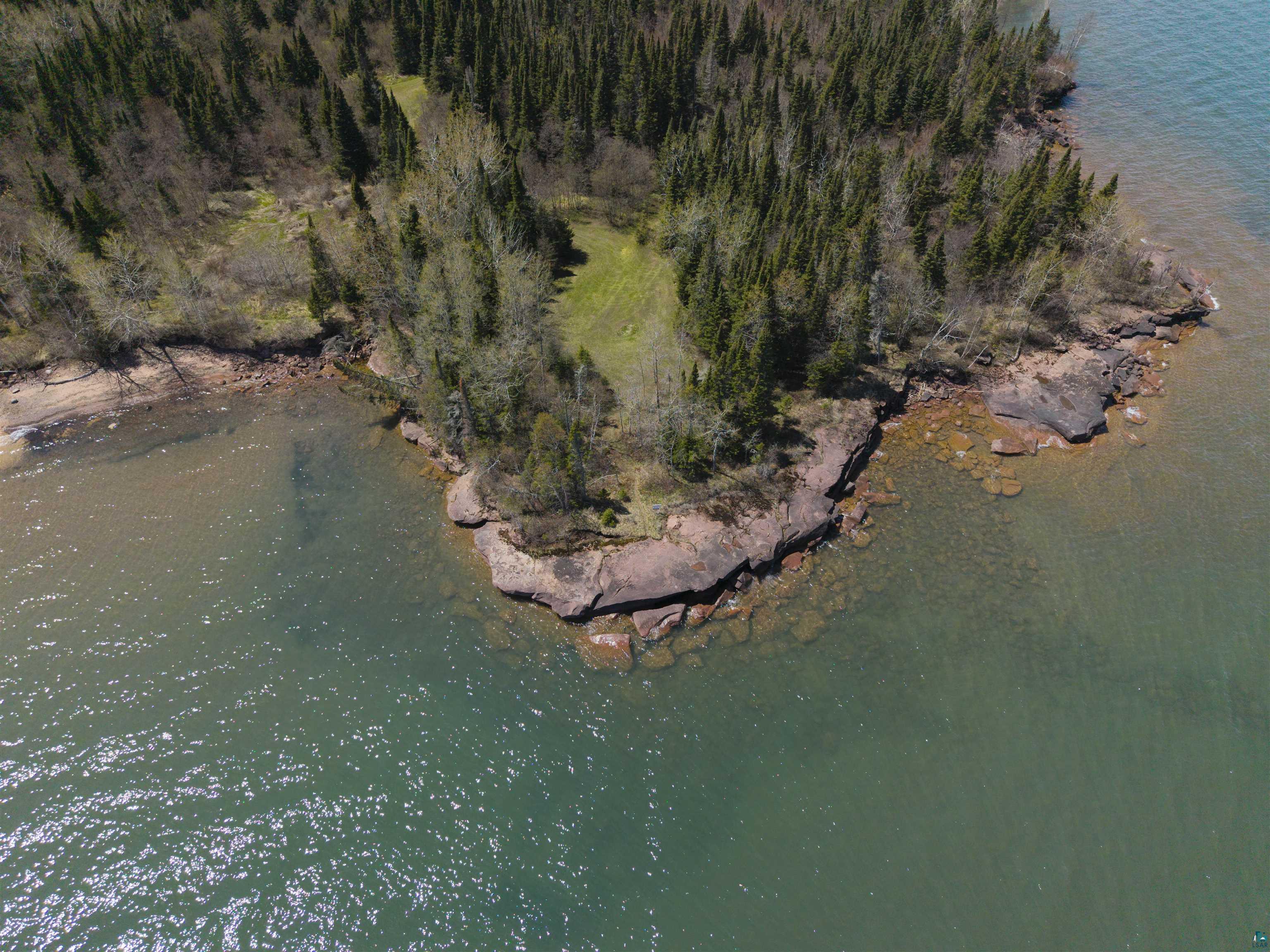 Image 1: 913' Lake Superior Frontage